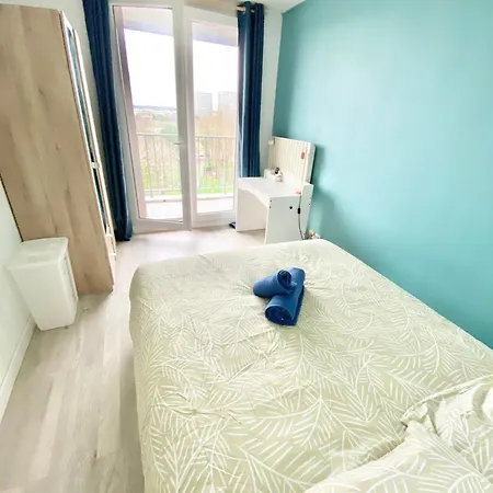 Homestay Privee Dans Partage - Calme - Proche Tram A - Wifi - Ref P5 Lormont
